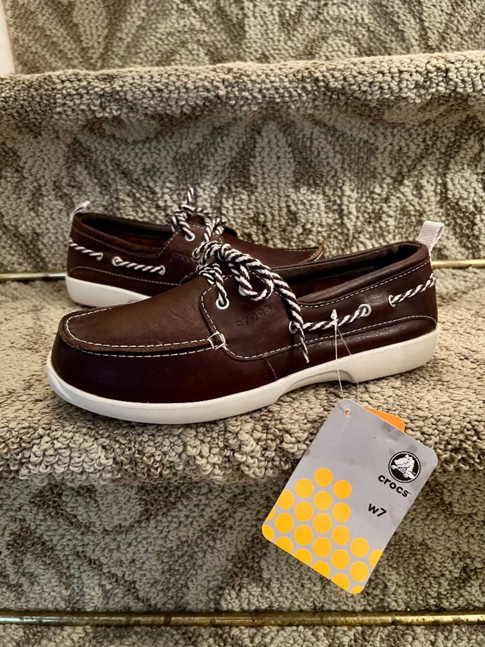 NWT Women's Crocs Above Deck Espresso Brown Leather Flats Boat Shoes Size 7 M - Picture 3 of 9
